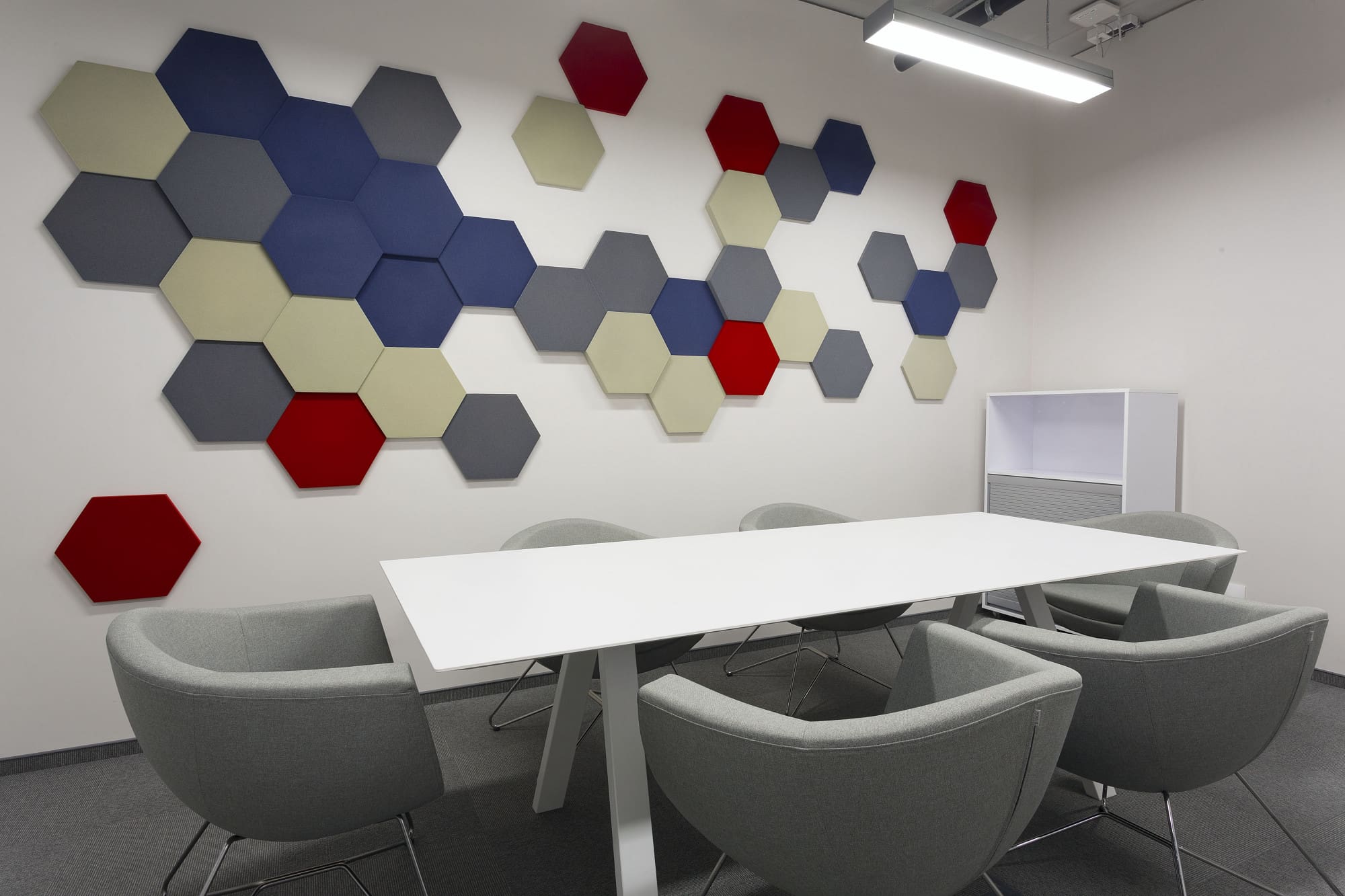 02542e4a-9c8f-448c-b918-ea853408a664_x2000_c