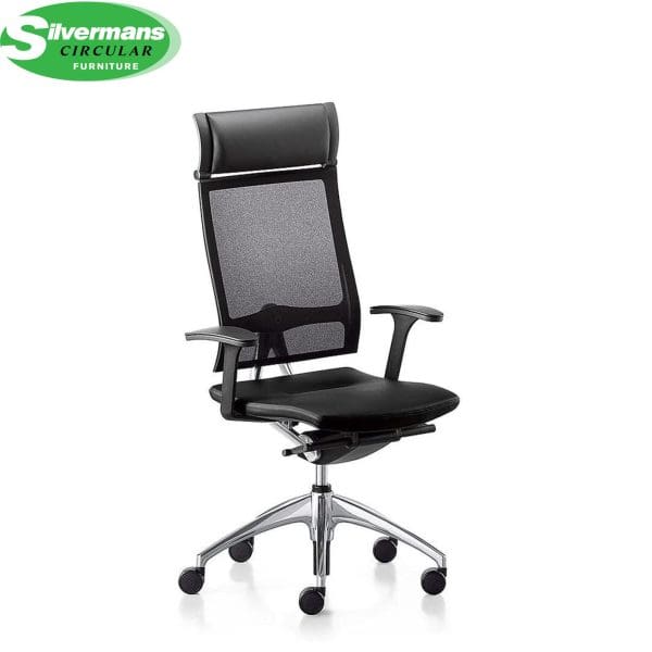 Swivel chair, Open Up model, designed for meetings and conferences, offering ergonomic comfort and sleek style